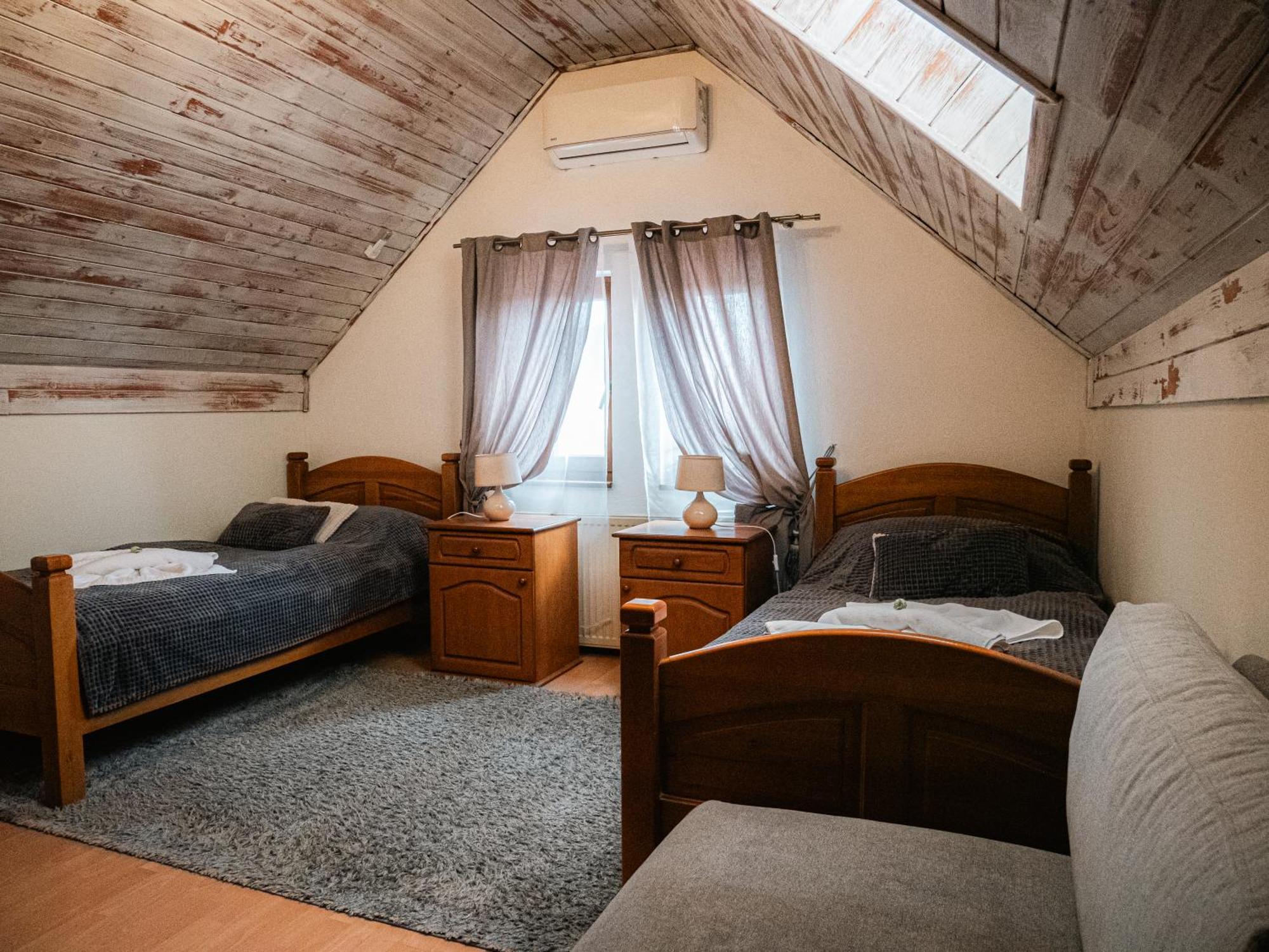 Hotel U Krba à Nitra Extérieur photo