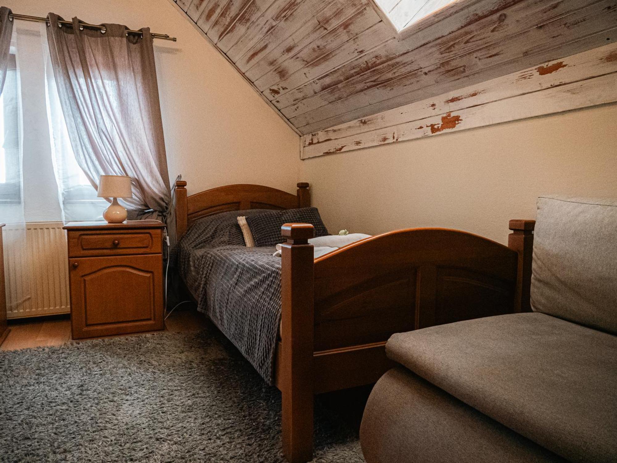 Hotel U Krba à Nitra Extérieur photo