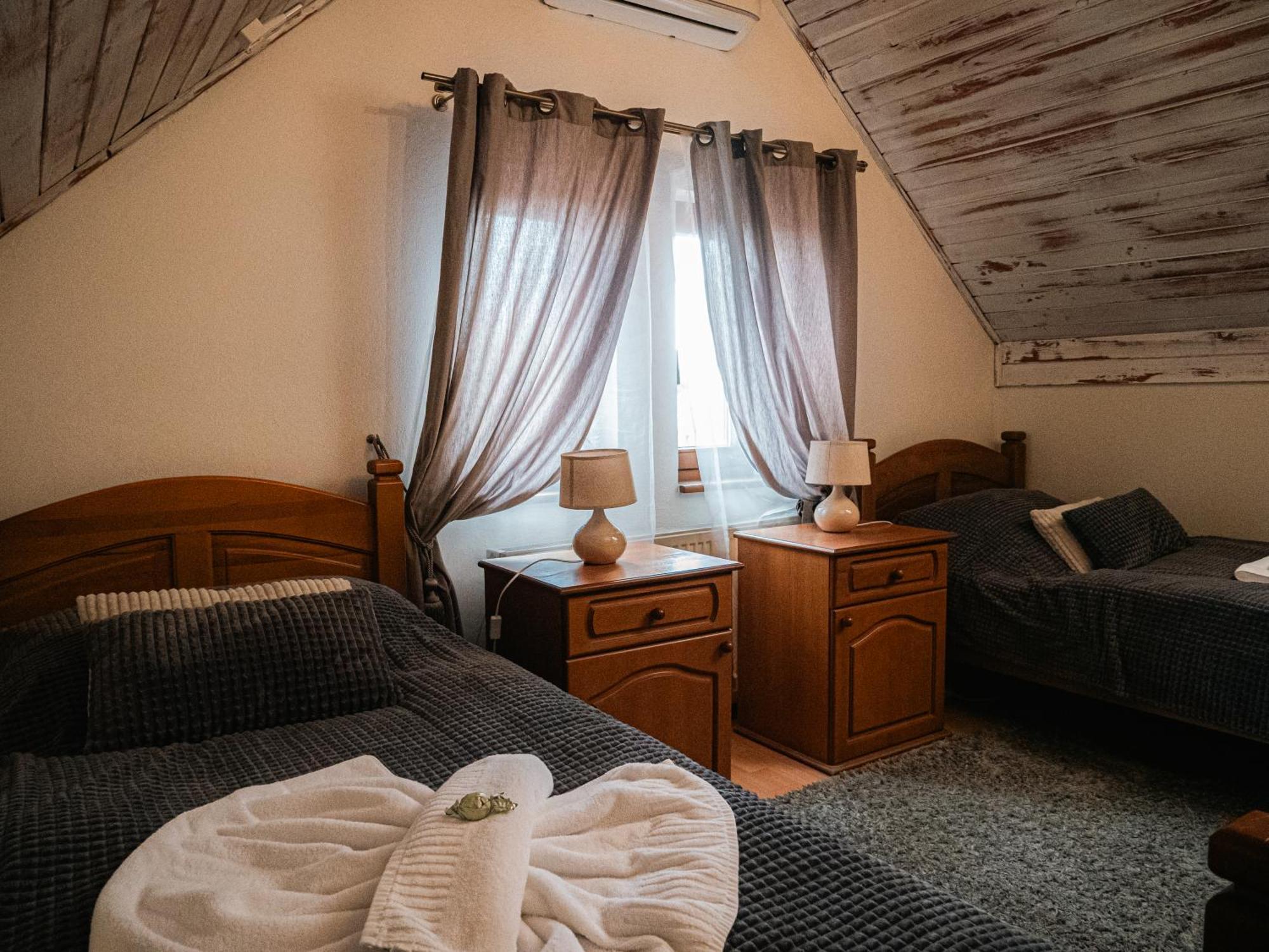 Hotel U Krba à Nitra Extérieur photo
